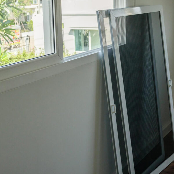 Others: Photo Frames, Decorative Pieces, etc